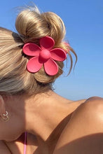 Load image into Gallery viewer, Flower Hair Clips